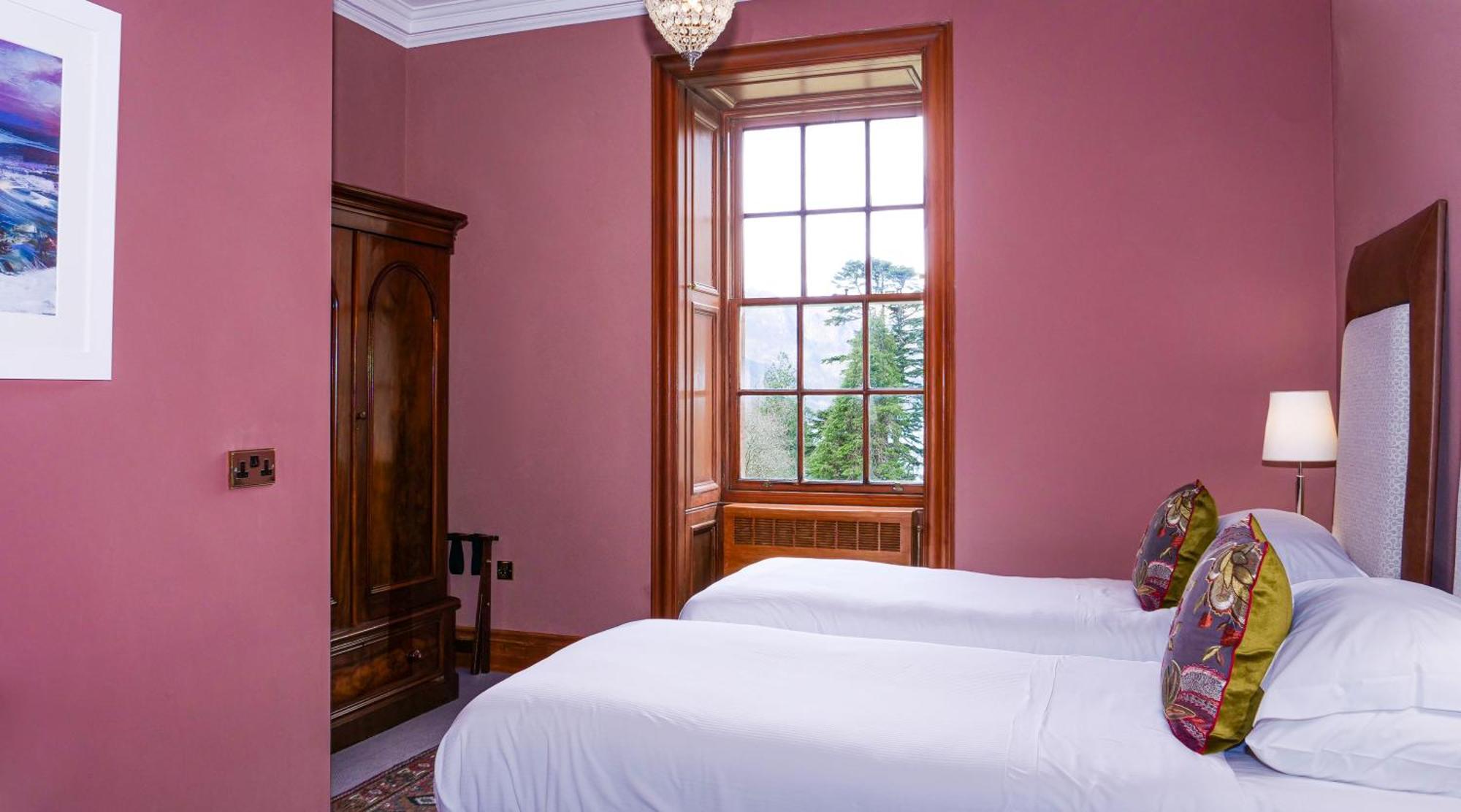 Glencoe House Hotel Room photo